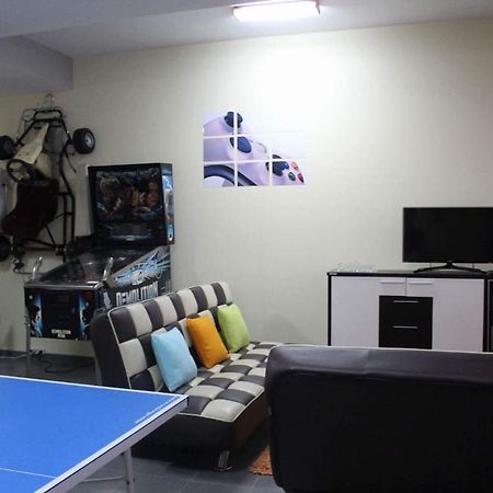 פונטה דלגדה Villa Quinze - Luxurious 3 Bedroom Villa With Private Pool And Games Room & Amazing Views מראה חיצוני תמונה