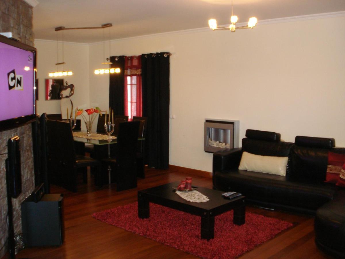 פונטה דלגדה Villa Quinze - Luxurious 3 Bedroom Villa With Private Pool And Games Room & Amazing Views מראה חיצוני תמונה