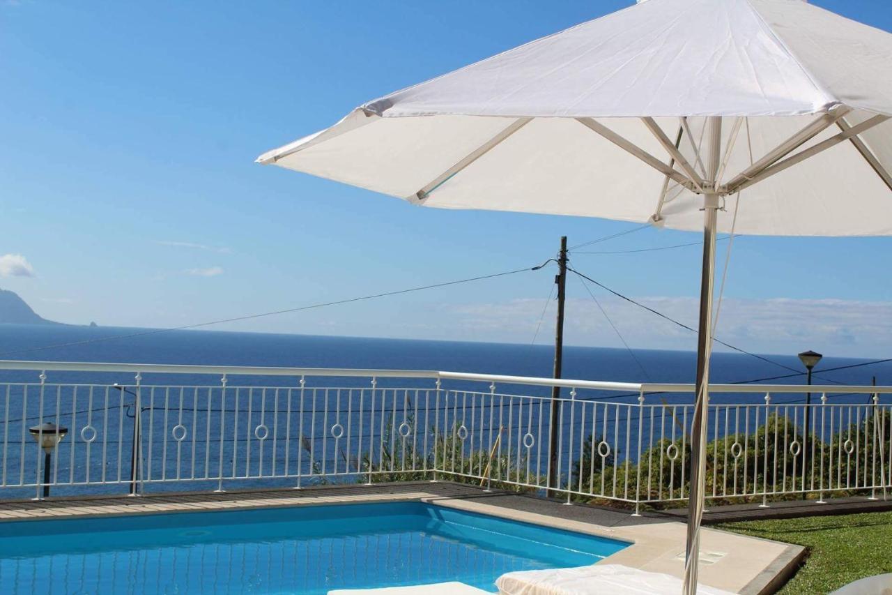 פונטה דלגדה Villa Quinze - Luxurious 3 Bedroom Villa With Private Pool And Games Room & Amazing Views מראה חיצוני תמונה