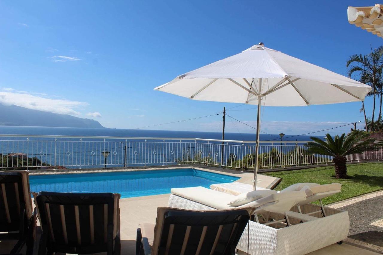 פונטה דלגדה Villa Quinze - Luxurious 3 Bedroom Villa With Private Pool And Games Room & Amazing Views מראה חיצוני תמונה