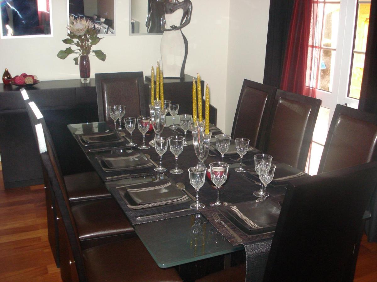 פונטה דלגדה Villa Quinze - Luxurious 3 Bedroom Villa With Private Pool And Games Room & Amazing Views מראה חיצוני תמונה